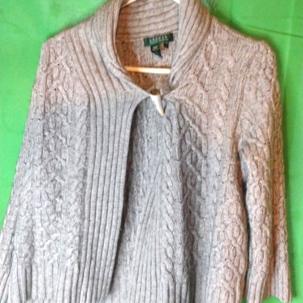Lauren by Ralph Lauren women's LG cable knit cardigan sweater w/ feux shark toot